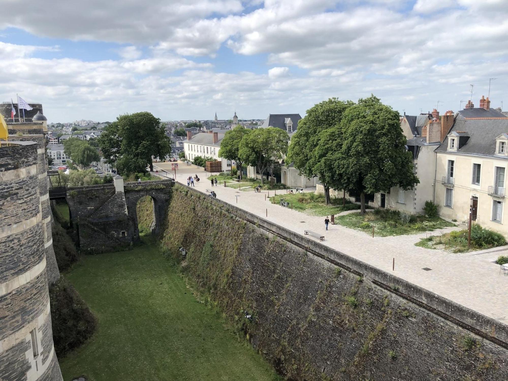 Maison Bout Du Monde Angers Hyper Centre Eksteriør billede